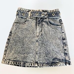 NWT Signature 8 blue and silver denim mini skirt size 8 y2k 2000s 80s 90s